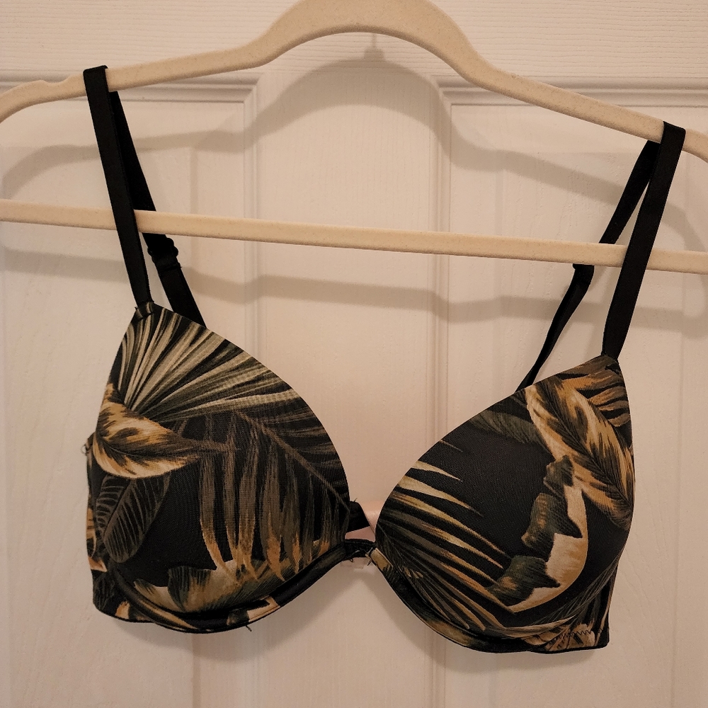Victoria's Secret PINK Super Push Up 34D